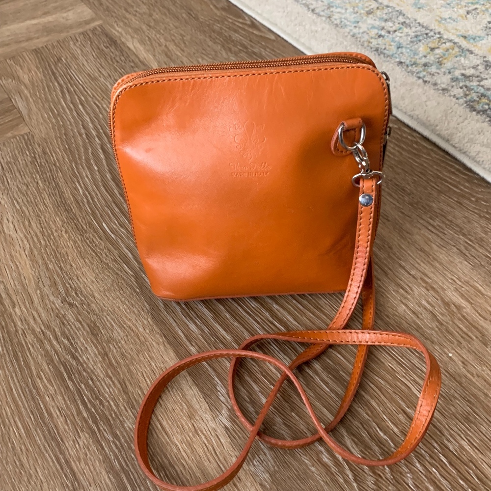 Authentic Italian Leather Nude / Tan Crossbody Bag